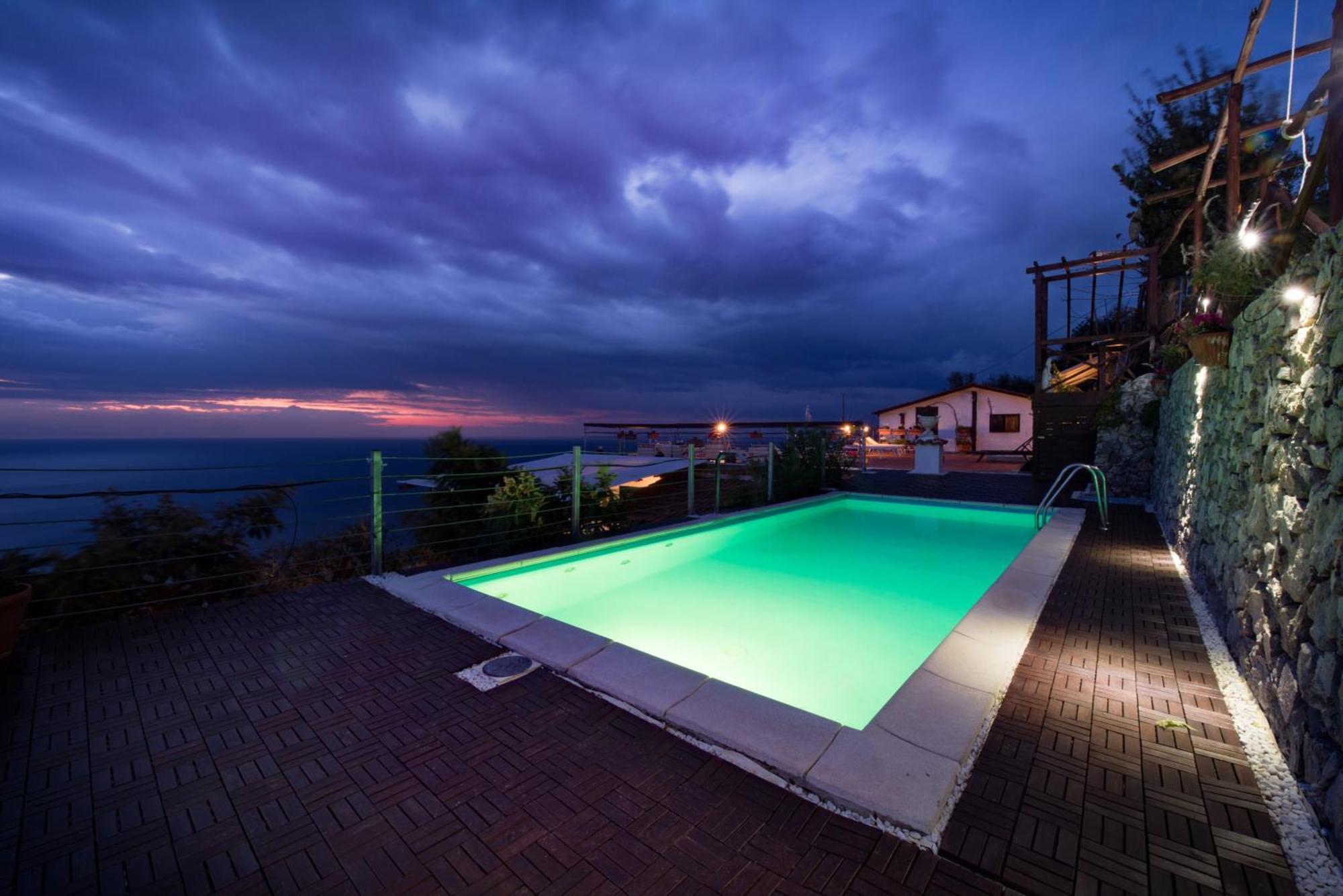 Bed and Breakfast H.H.Le Palme Амальфи Экстерьер фото